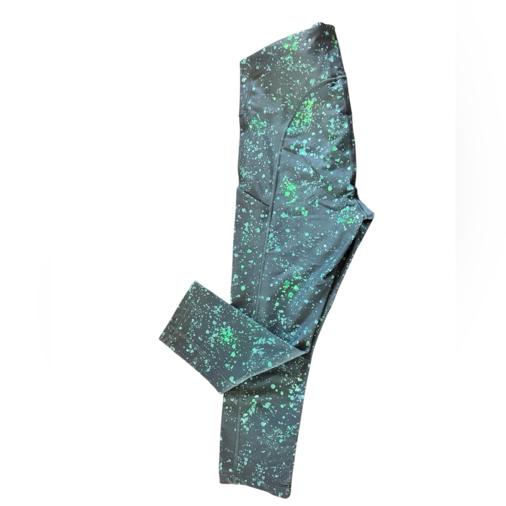 Athleta Ultimate Stash Pocket Splatter Capri, Oceanic Teal - Picture 4 of 10